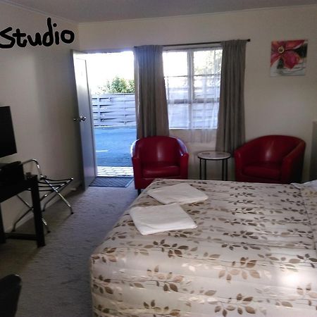 פאנגאריי Stonehaven Motel מראה חיצוני תמונה
