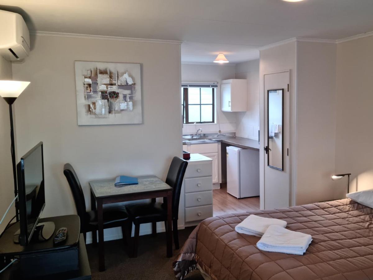 פאנגאריי Stonehaven Motel מראה חיצוני תמונה