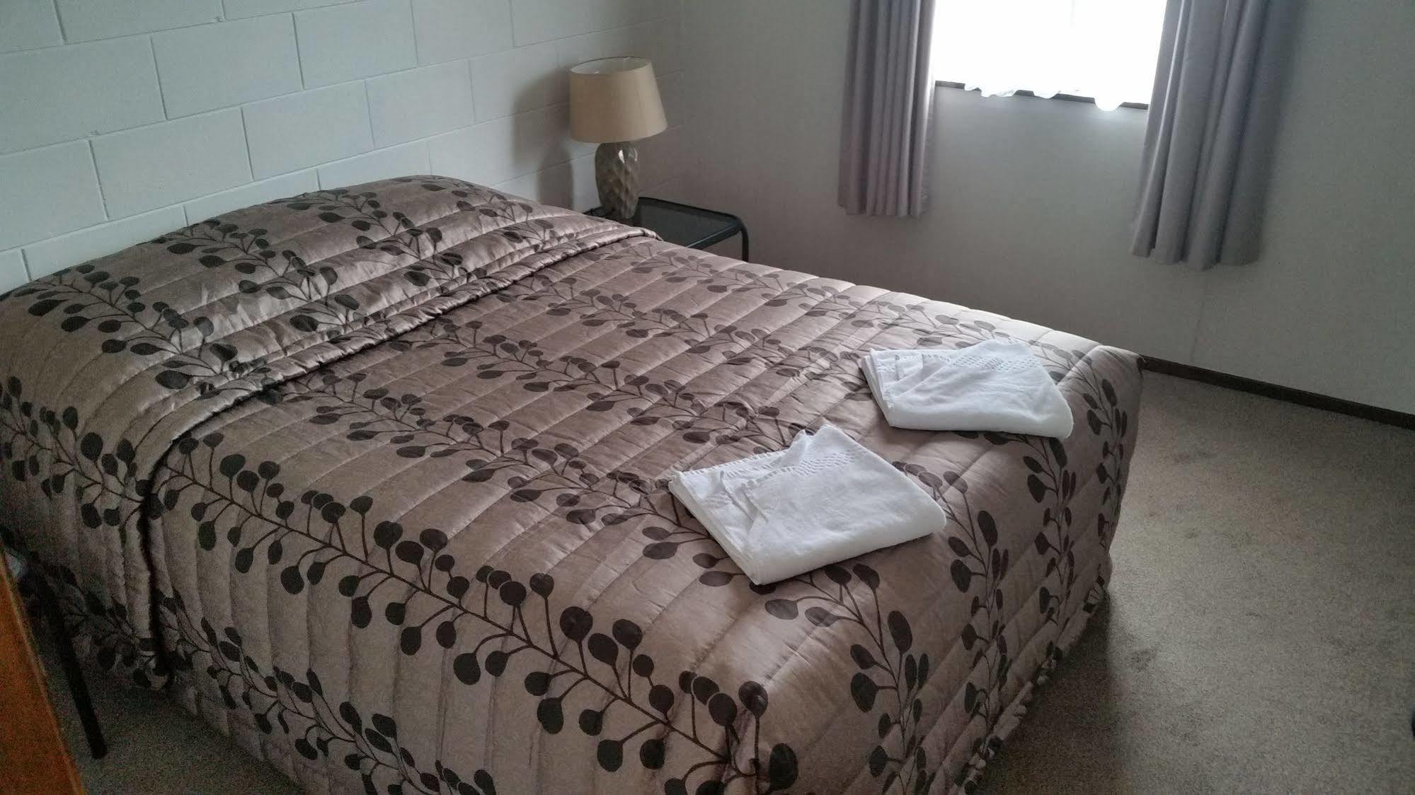 פאנגאריי Stonehaven Motel מראה חיצוני תמונה