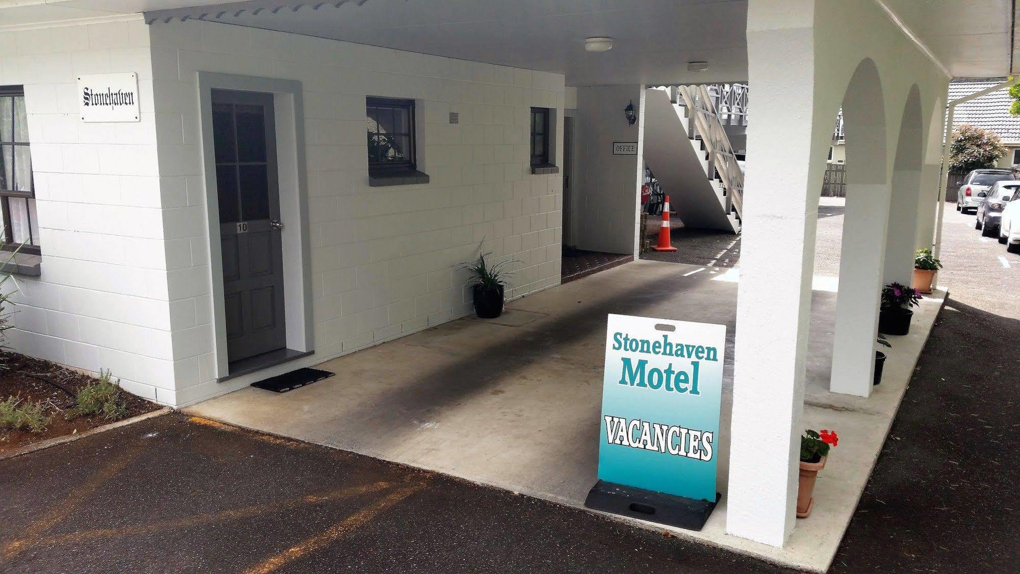 פאנגאריי Stonehaven Motel מראה חיצוני תמונה